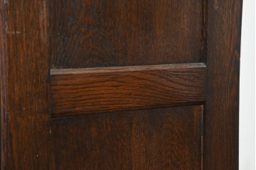 フランスアンティーク　1930年頃　オーク材　蛇腹式シャッター付き　端正な佇まいが魅力のキャビネット　(R-089918)