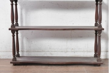 イギリスヴィンテージ　挽き物加工が施された支柱が上品なオープンラック　(R-089922)