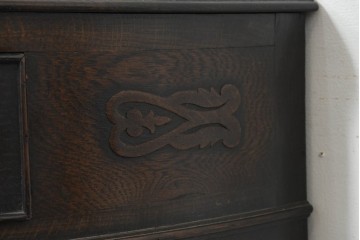 イギリスアンティーク　1920年頃　オーク材　曲線的なフォルムが上品なコーナーサイドテーブル　(R-089923)