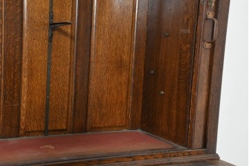 イギリスアンティーク　1920年頃　オーク材　蛇腹扉が印象的な特大サイズの重ねキャビネット　(R-089925)