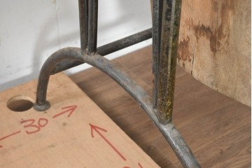 アジアンアンティーク　1900年から1930年頃　バリ　特大!!　 高さ約2.5m　一本木をくり抜いた迫力ある木製スリットドラム　吊り下げスタンド付き　(R-089927)