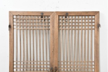 中国アンティーク建具　1900年頃　李朝風建具　均整の取れた格子意匠が魅力の窓2枚(1対)セット　(R-089929)