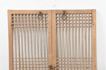 中国アンティーク建具　1900年頃　李朝風建具　均整の取れた格子意匠が魅力の窓2枚(1対)セット　(R-089929)
