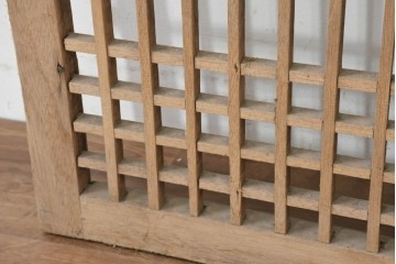 中国アンティーク建具　1900年頃　李朝風建具　均整の取れた格子意匠が魅力の窓2枚(1対)セット　(R-089929)