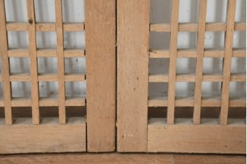 中国アンティーク建具　1900年頃　李朝風建具　均整の取れた格子意匠が魅力の窓2枚(1対)セット　(R-089929)