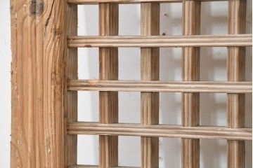 中国アンティーク建具　1900年頃　李朝風建具　均整の取れた格子意匠が魅力の窓2枚(1対)セット　(R-089930)