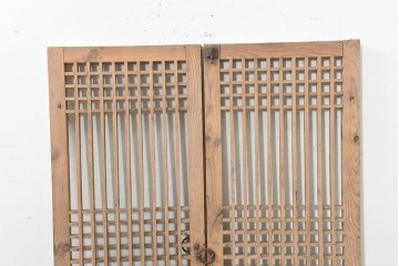 中国アンティーク建具　1900年頃　李朝風建具　均整の取れた格子意匠が魅力の窓2枚(1対)セット　(R-089930)