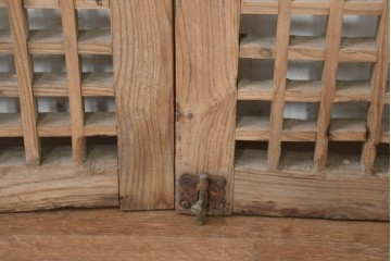中国アンティーク建具　1900年頃　李朝風建具　均整の取れた格子意匠が魅力の窓2枚(1対)セット　(R-089930)
