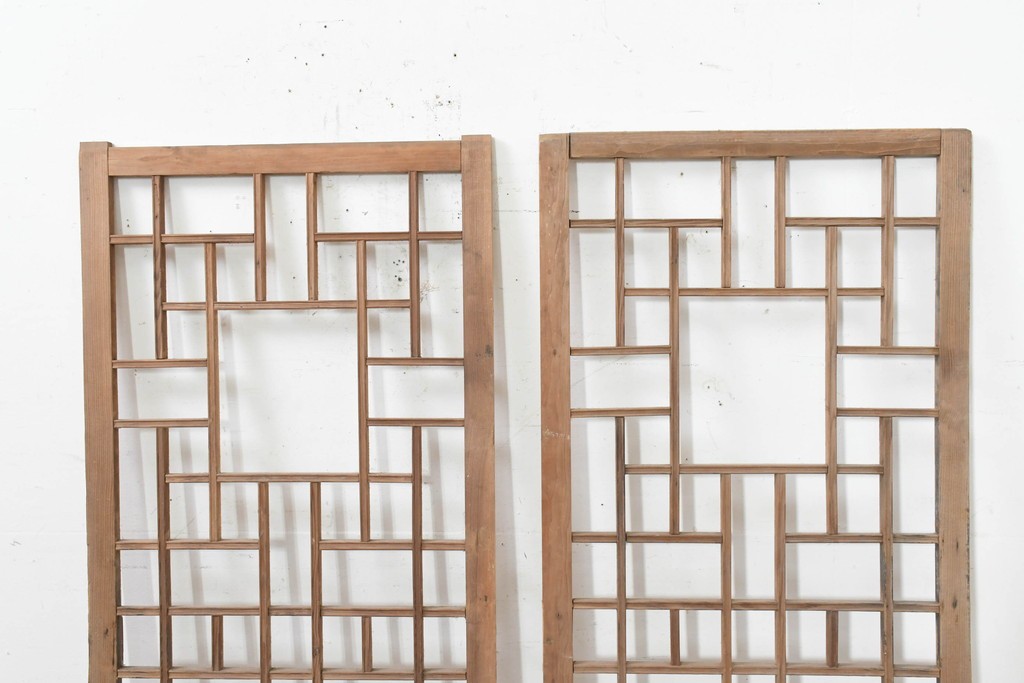 韓国アンティーク建具　1930年頃　李朝建具　幾何学デザインのパネル2枚セット　(R-089931)