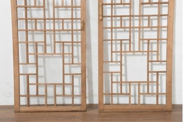 韓国アンティーク建具　1930年頃　李朝建具　幾何学デザインのパネル2枚セット　(R-089931)