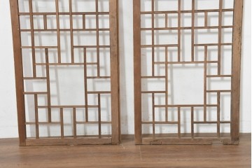 韓国アンティーク建具　1930年頃　李朝建具　幾何学デザインのパネル2枚セット　(R-089932)