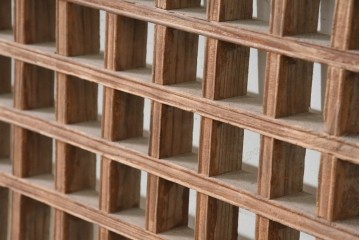 中国アンティーク建具　1900年頃　李朝風建具　規則正しい格子意匠が魅力の窓1枚　(R-089933)