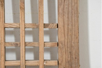 中国アンティーク建具　1900年頃　李朝風建具　規則正しい格子意匠が魅力の窓1枚　(R-089933)