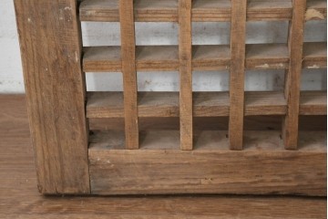 中国アンティーク建具　1900年頃　李朝風建具　規則正しい格子意匠が魅力の窓1枚　(R-089933)