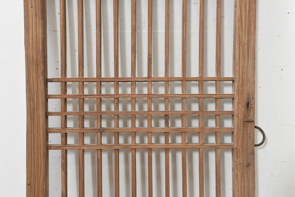 中国アンティーク建具　1900年頃　李朝風建具　規則正しい格子意匠が魅力の窓1枚　(R-089934)