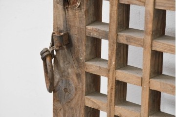 中国アンティーク建具　1900年頃　李朝風建具　規則正しい格子意匠が魅力の窓1枚　(R-089934)