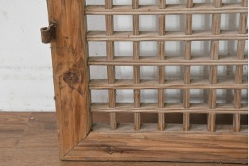 中国アンティーク建具　1900年頃　李朝風建具　均整の取れた格子意匠が魅力の窓2枚(1対)セット　(R-089935)