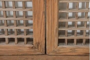 中国アンティーク建具　1900年頃　李朝風建具　均整の取れた格子意匠が魅力の窓2枚(1対)セット　(R-089935)