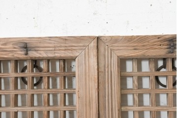 中国アンティーク建具　1900年頃　李朝風建具　均整の取れた格子意匠が魅力の窓2枚(1対)セット　(R-089936)