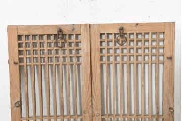 中国アンティーク建具　1900年頃　李朝風建具　均整の取れた格子意匠が魅力の窓2枚(1対)セット　(R-089936)