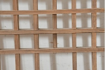 中国アンティーク建具　1900年頃　李朝風建具　規則正しい格子意匠が魅力の窓1枚　(R-089939)