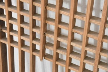 中国アンティーク建具　1900年頃　李朝風建具　規則正しい格子意匠が魅力の窓1枚　(R-089939)