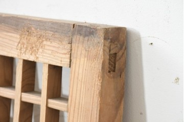 中国アンティーク建具　1900年頃　李朝風建具　規則正しい格子意匠が魅力の窓1枚　(R-089939)