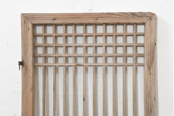中国アンティーク建具　1900年頃　李朝風建具　規則正しい格子意匠が魅力の窓1枚　(R-089940)