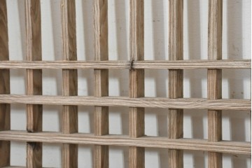 中国アンティーク建具　1900年頃　李朝風建具　規則正しい格子意匠が魅力の窓1枚　(R-089940)