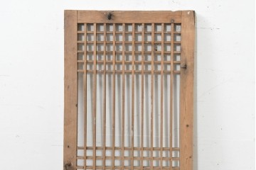 中国アンティーク建具　李朝風建具　素朴な木味と格子意匠を楽しめる窓1枚　(R-089941)