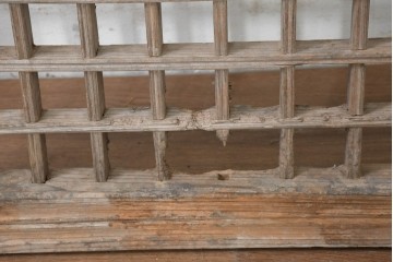 中国アンティーク建具　1900年頃　李朝風建具　均整の取れた格子意匠が魅力の窓1枚　(R-089947)