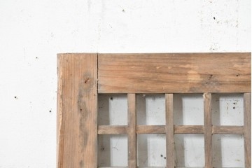 中国アンティーク建具　1900年頃　李朝風建具　均整の取れた格子意匠が魅力の窓1枚　(R-089947)
