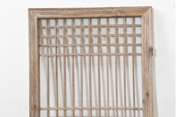 中国アンティーク建具　1900年頃　李朝風建具　均整の取れた格子意匠が魅力の窓1枚　(R-089948)