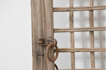 中国アンティーク建具　1900年頃　李朝風建具　均整の取れた格子意匠が魅力の窓1枚　(R-089948)