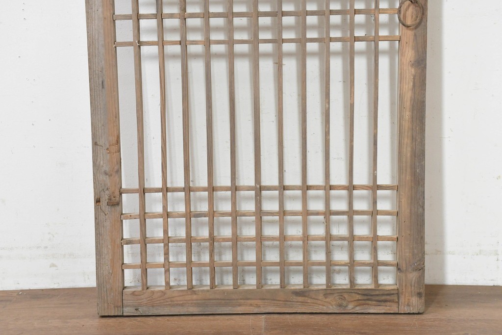 中国アンティーク建具　1900年頃　李朝風建具　均整の取れた格子意匠が魅力の窓1枚　(R-089948)