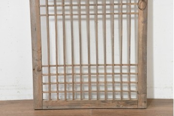 中国アンティーク建具　1900年頃　李朝風建具　均整の取れた格子意匠が魅力の窓1枚　(R-089948)