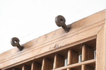 中国アンティーク建具　1900年頃　端正な格子組みが趣深い両開き戸2枚(1対)セット　(R-089949)