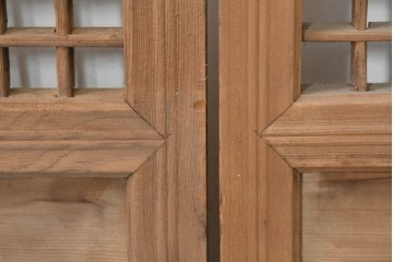 中国アンティーク建具　1900年頃　端正な格子組みが趣深い両開き戸2枚(1対)セット　(R-089949)