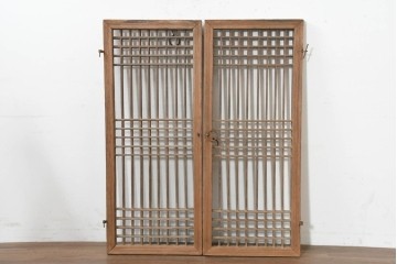 中国アンティーク建具　1900年頃　李朝風建具　均整の取れた格子意匠が魅力の窓2枚(1対)セット　(R-089952)