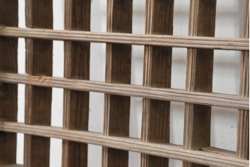 中国アンティーク建具　1900年頃　李朝風建具　均整の取れた格子意匠が魅力の窓2枚(1対)セット　(R-089952)