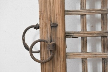 中国アンティーク建具　1900年頃　李朝風建具　均整の取れた格子意匠が魅力の窓1枚　(R-089953)