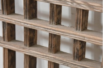 中国アンティーク建具　1900年頃　李朝風建具　均整の取れた格子意匠が魅力の窓1枚　(R-089953)
