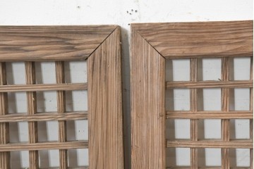 中国アンティーク建具　1900年頃　李朝風建具　均整の取れた格子意匠が魅力の窓2枚(1対)セット　(R-089956)