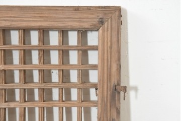 中国アンティーク建具　1900年頃　李朝風建具　均整の取れた格子意匠が魅力の窓2枚(1対)セット　(R-089956)