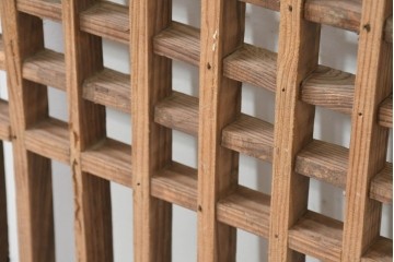 中国アンティーク建具　1900年頃　李朝風建具　均整の取れた格子意匠が魅力の窓2枚(1対)セット　(R-089956)