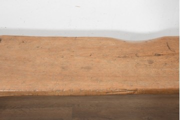 バリアンティーク　1920年から1950年頃　自然な木の形を生かした古材の木製ベンチ　(R-089958)