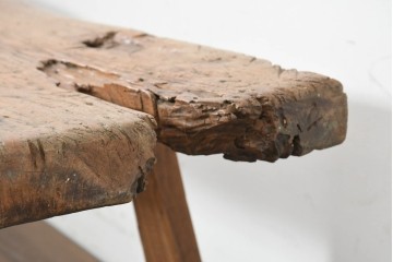 バリアンティーク　1920年から1950年頃　自然な木の形を生かした古材の木製ベンチ　(R-089958)