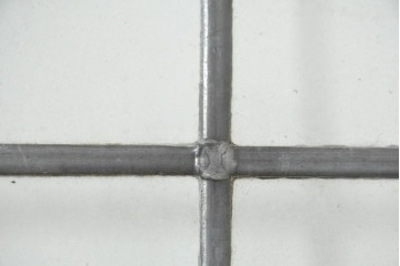 イギリスアンティーク建具　1920年頃　格子意匠が端正なステンドグラス入りフィックス窓1枚　(R-089961)
