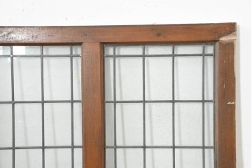 イギリスアンティーク建具　1920年頃　格子意匠が端正なステンドグラス入りフィックス窓1枚　(R-089962)