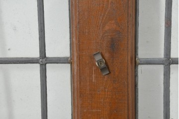 イギリスアンティーク建具　1920年頃　格子意匠が端正なステンドグラス入りフィックス窓1枚　(R-089962)